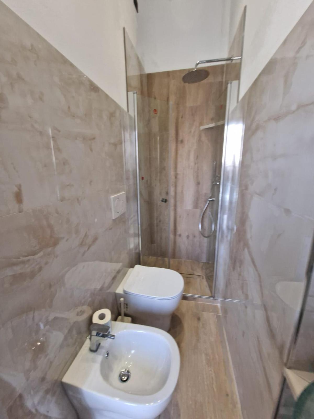 Ari'S Home Специя Экстерьер фото